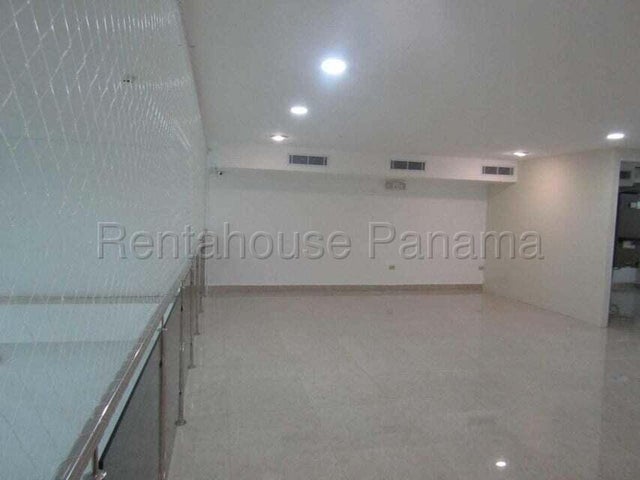 Commercial Property - Local en Crystal Plaza Mall